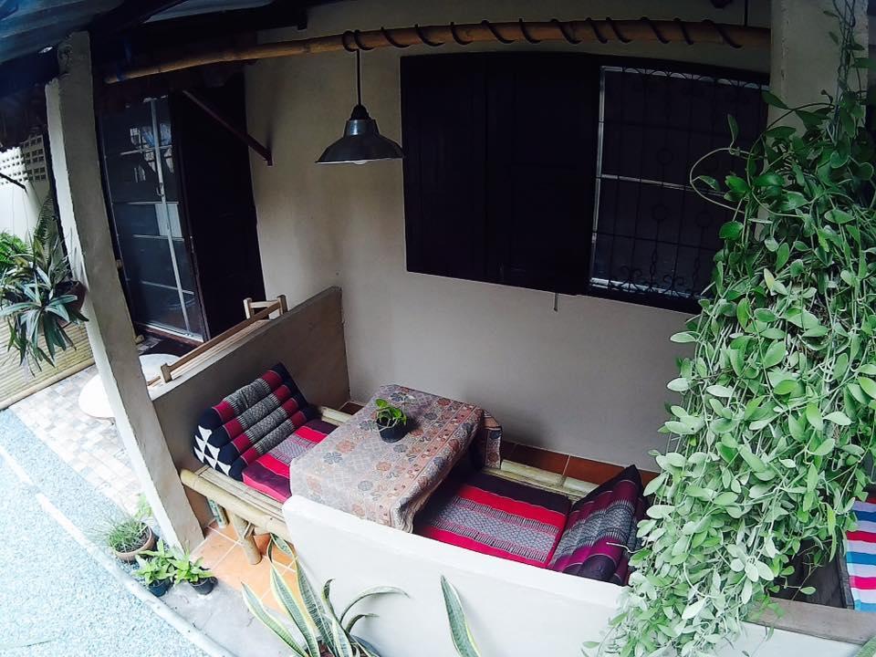 Twin House @ Tapae Hostel Chiang Mai Bagian luar foto