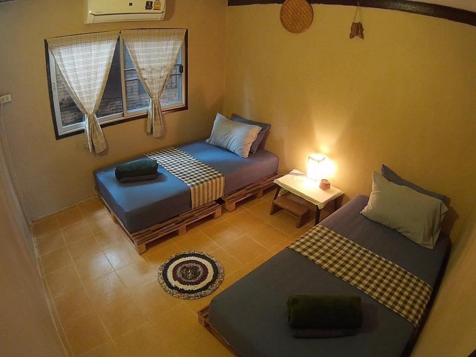 Twin House @ Tapae Hostel Chiang Mai Bagian luar foto